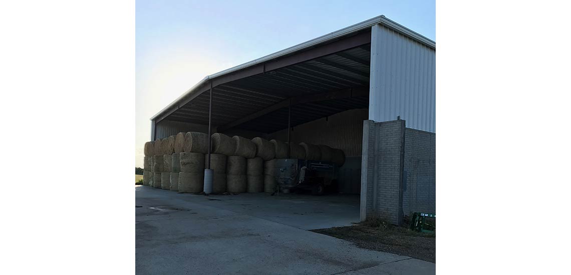 A new construction at Mogck and Sons to provide a high-quality diet for our bulls and cows.