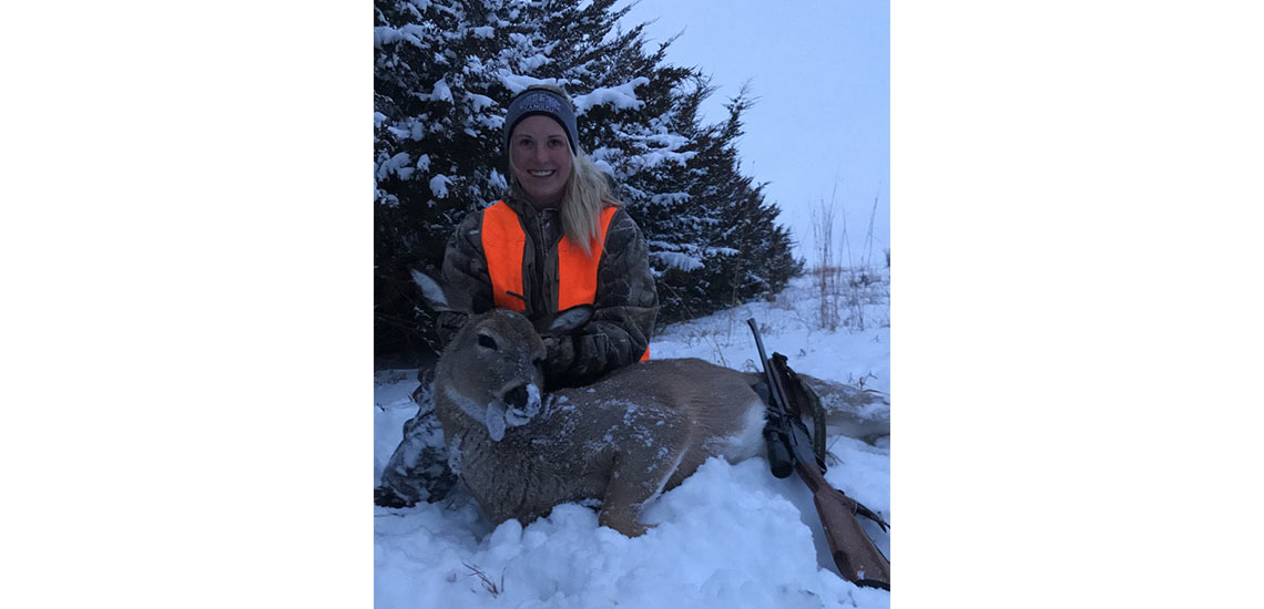 On the last day of hunting Christy got a doe