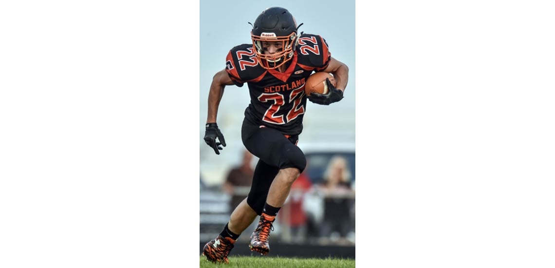 Chase carrying the ball for Highlanders.